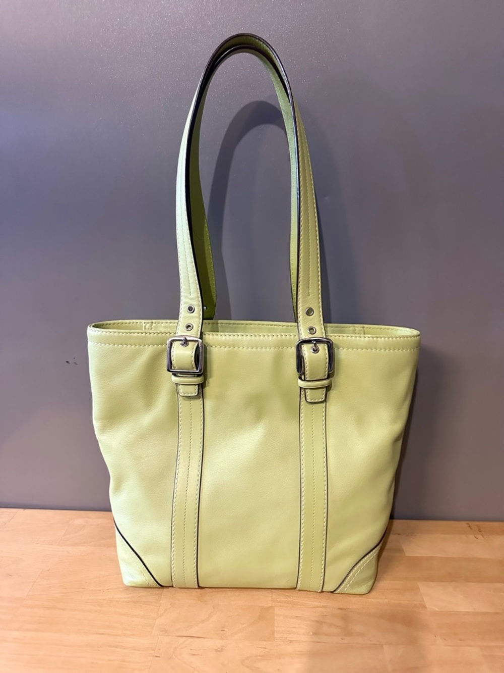 Coach Y2K  Lime Hampton Tote, F11201 - Picture 2 of 16